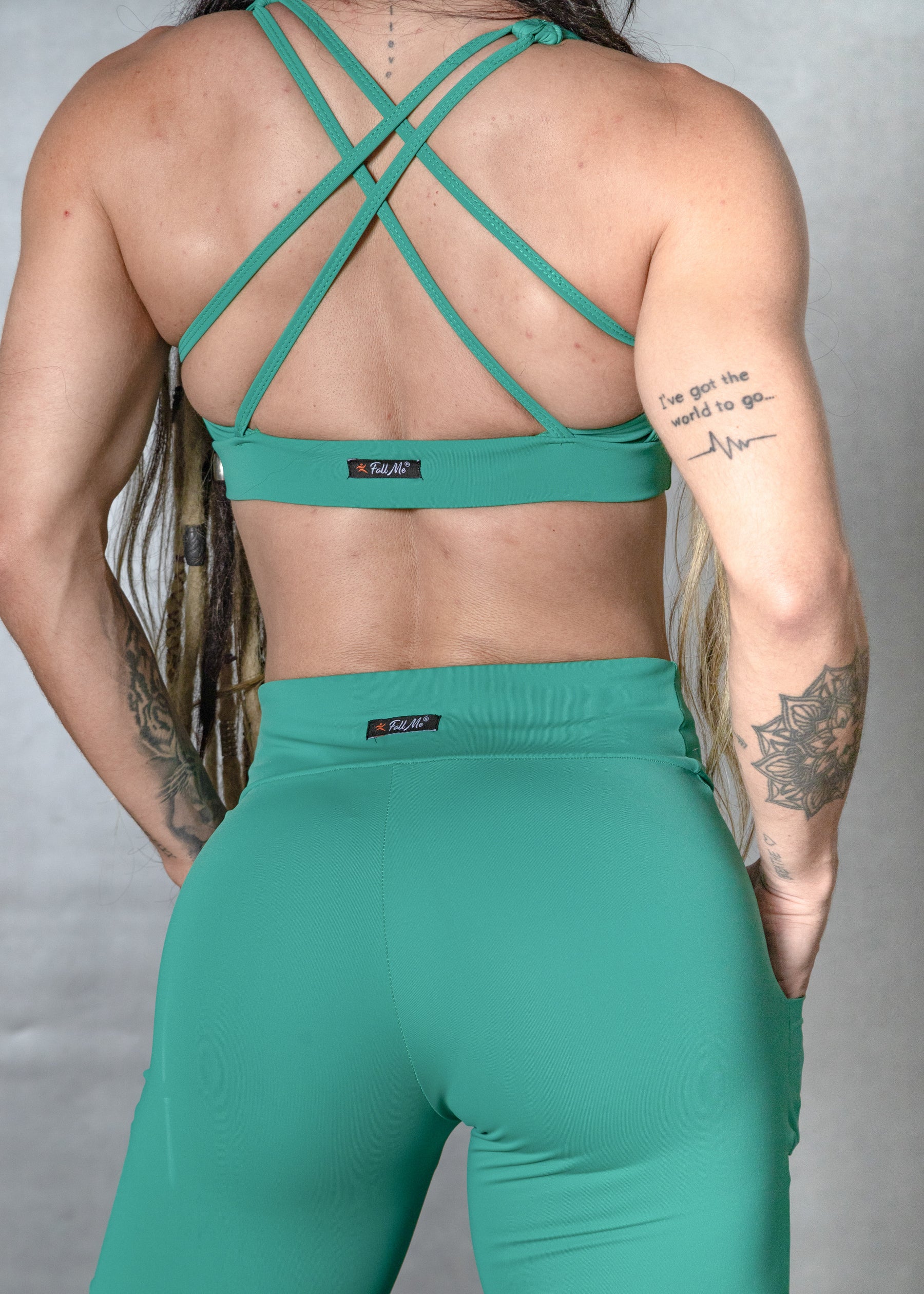 Conjunto Fitness LiteLift - Top Nadador + Calça Legging Básica - Verde
