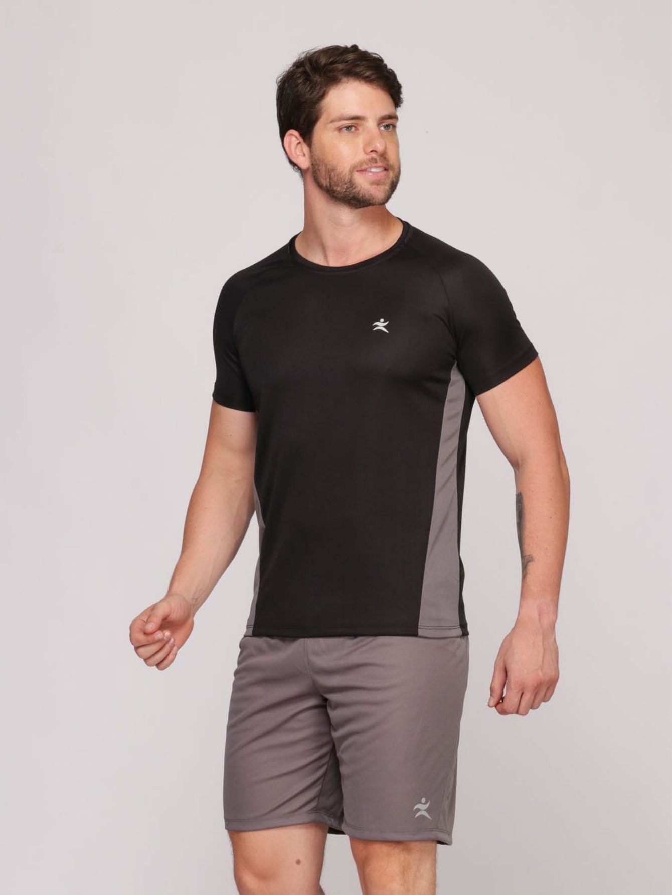 Kit 3 Camisetas Masculinas com Recorte DryFit: Absorve 70% do Suor e Não Esquenta - Azul, Preta e Branca