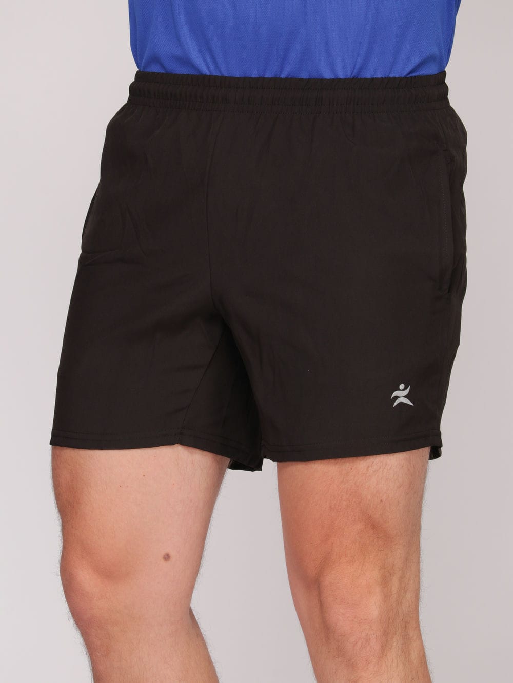 Bermuda Masculina Curta Com Bolso em Tactel com Elastano Logo Refletivo - Preto