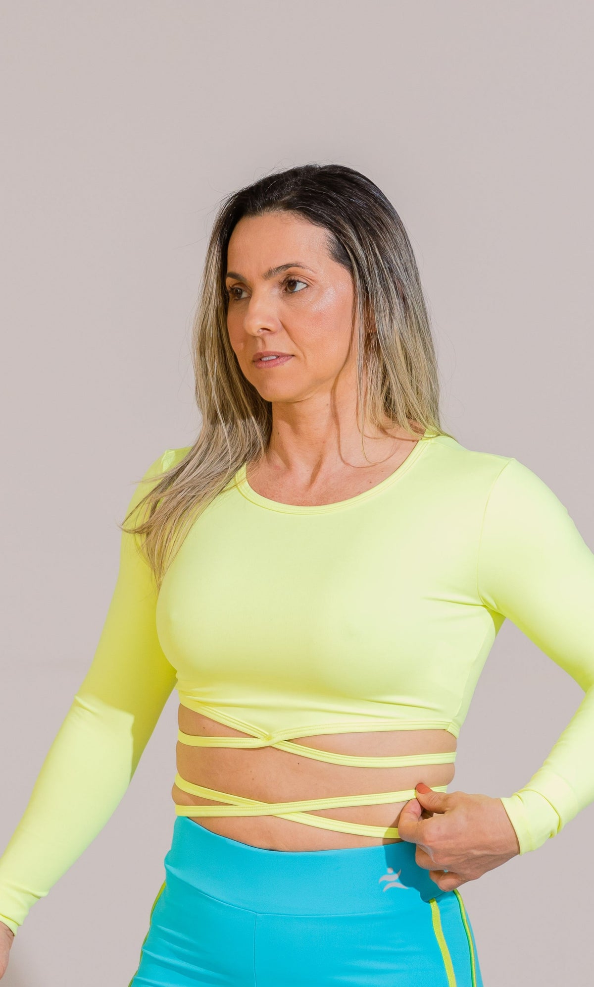 Top Fitness Academia Cropped Manga Longa FlexiGlow Verde