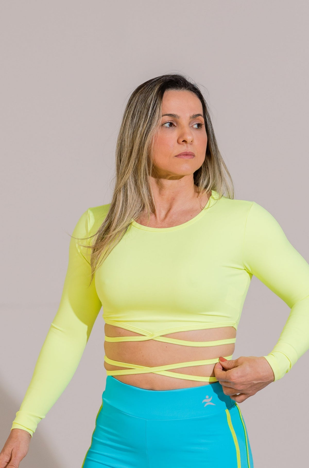 Top Fitness Academia Cropped Manga Longa FlexiGlow Verde